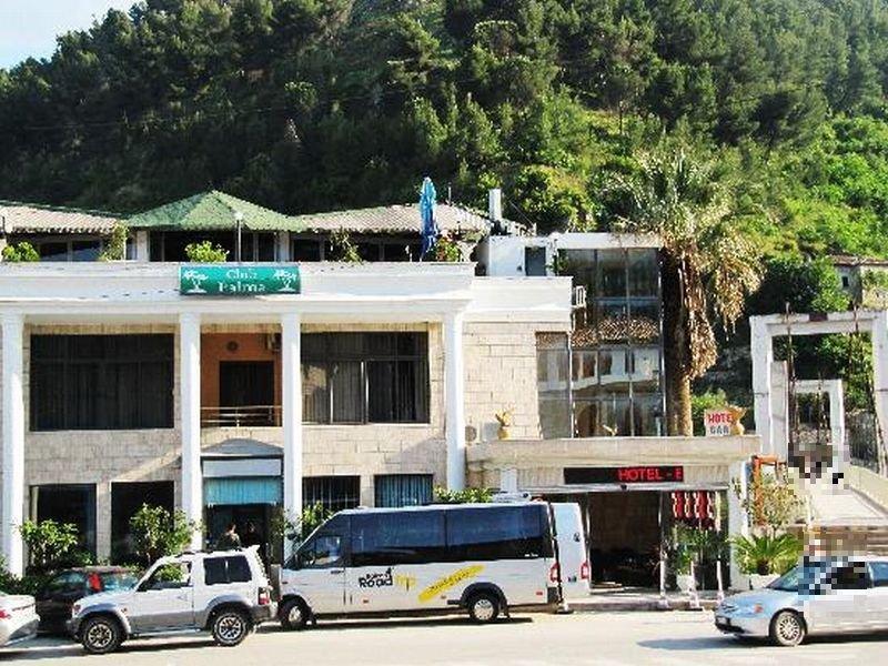 Palma Hotel Berat Luaran gambar